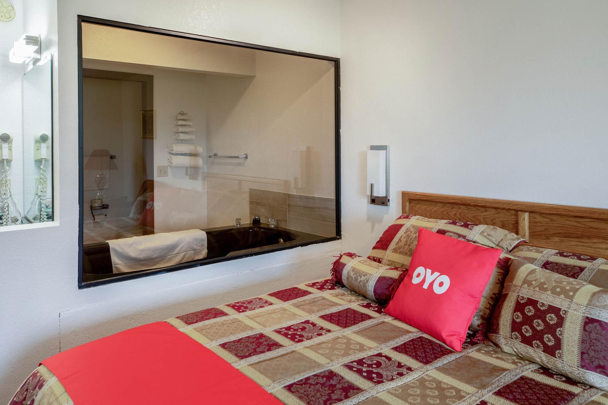 Oyo Hotel Chesaning Route 52 & Hwy 57 Eksteriør bilde
