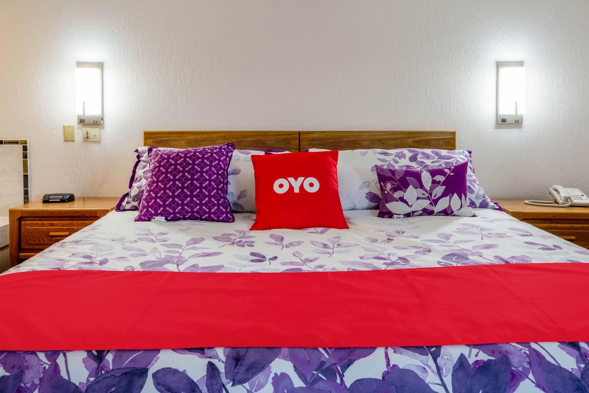 Oyo Hotel Chesaning Route 52 & Hwy 57 Eksteriør bilde